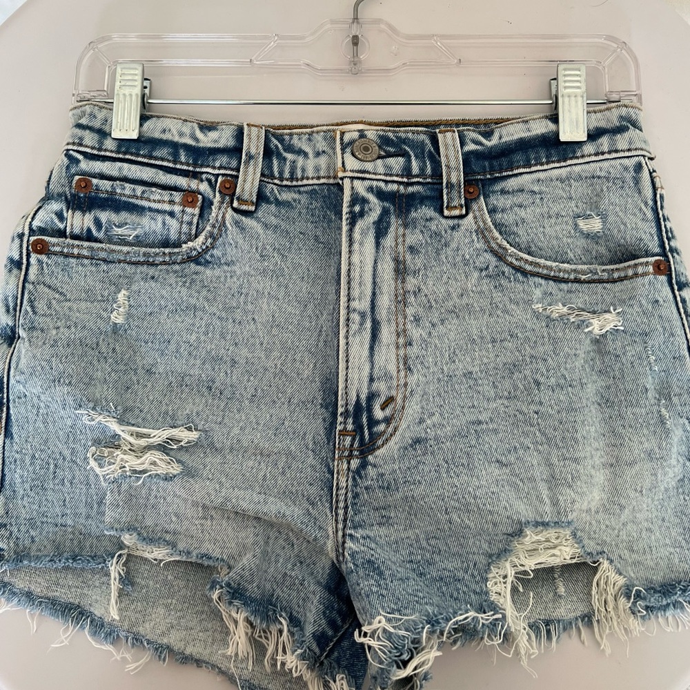 Abercrombie High Rise Mom Short